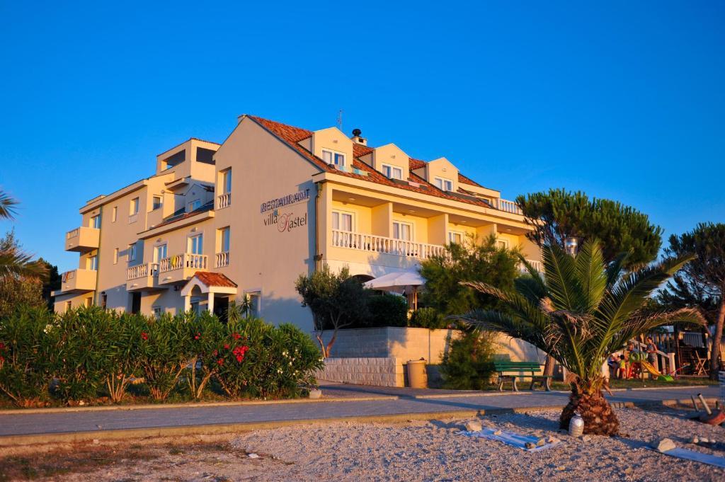 Villa Kastel ปอฟเลียนา ภายนอก รูปภาพ